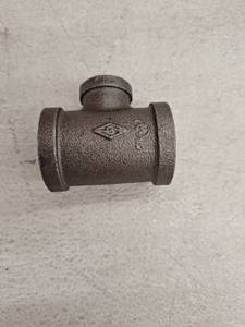 lot 16883 image: Jones Stephens Malleable Iron Fittings Reducing Tee 1x12 Inch