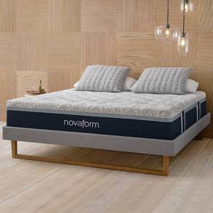 lot 5064 image: $900 Novaform 14 Serafina Pearl Gel KING Size Memory Foam Mattress