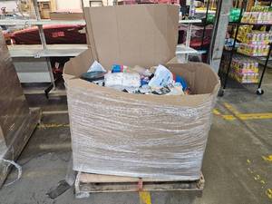 lot 5066 image: Pallet of Mostly If Not All New Retail Items. Winner Take All 