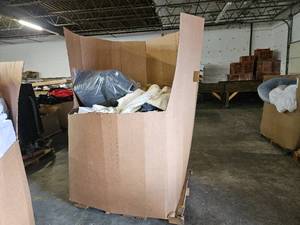 lot 5074 image: Huge Pallet of Bedding and Other Soft Good Items. Lot of Bang For The Buck $