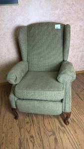 lot 14 image: Green Upholstered Wingback Recliner Chair