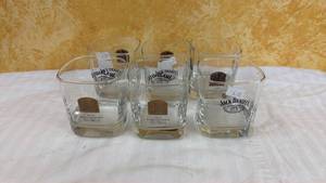 lot 132 image: Jack Daniels Old No. 7 Whiskey Rocks Glasses Set of 6