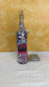 lot 139 image: Pink Truck Wine Bottle Decorative Light with Sequins and Beads