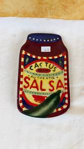 lot 150 image: Boston Warehouse Cactus Brand Salsa Ceramic Spoon Rest