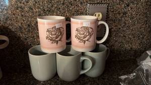 lot 161 image: Set of 5 Ceramic Coffee Mugs with Rose Design