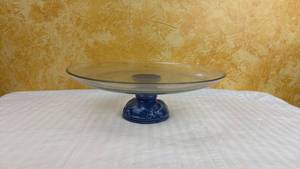 lot 186 image: Glass Cake Stand with Blue Ceramic Pedestal Base