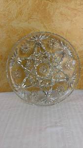 lot 189 image: pressed glass star and fan pattern serving plate