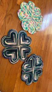 lot 197 image: Four-Leaf Clover placemats Set of 6