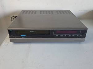 lot 274 image: JCPenney VHS 2 Head Video Cassette Recorder