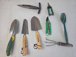 lot 294 image: Garden Tool Lot 8 Pieces Pruners Shovels Trowels Cultivator