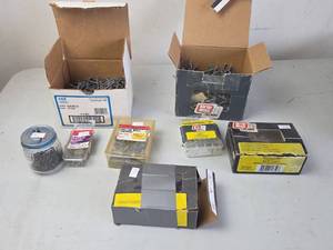 lot 296 image: Mis. Nail Bundle