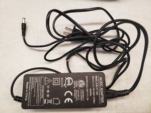 lot 58620 image: ACDC Adapter 80W Power Supply 19V 4.23A - Retail $15