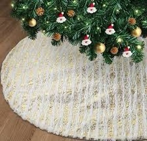 lot 20213 image: Lewondr Christmas Tree Skirt 48 Gold