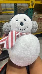 lot 21116 image: Aurora� Festive Holiday Aspen Snowman with Hat Stuffed Animal - Seasonal Characters for Holiday D�cor - Perfect Stocking Stuffers for Kids and Collectors - White 8.5 Inches - Retail $0