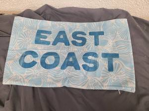 lot 542 image: East Coast Pillow Case 20x12 - Retail $0
