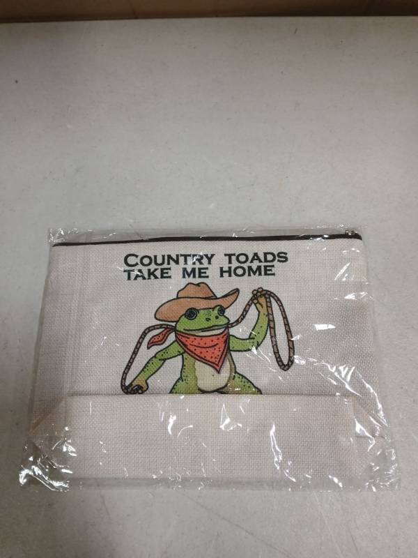 lot 26913 image: Country Toads Take Me Home Makeup Bag