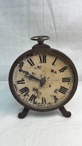 lot 66 image: Howard Miller Clock Company Desk Clock Established 1926