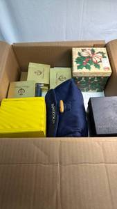 lot 107 image: Box full of mixed jewelry boxes