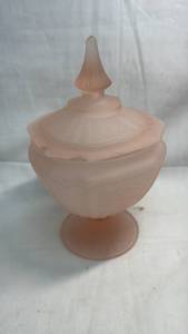lot 144 image: Frosted Pink Glass Pedestal Covered Dish with Finial
