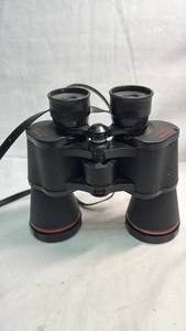lot 151 image: Simmons Fully Coated Binoculars Model 1107 10x50 Optics