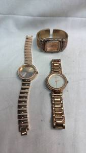 lot 152 image: Lot of 3 different old watches