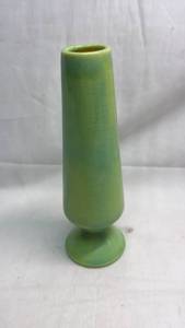 lot 162 image: Bonnie Green Ceramic Vase