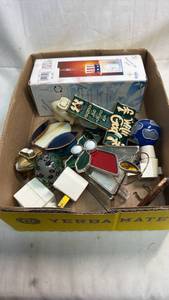 lot 173 image: Night Light Collection
