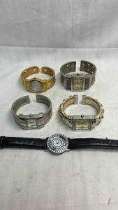 lot 210 image: Lot of 5 Watches including Lure Quartz and Geneva Platinum Brands