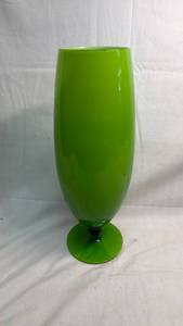lot 229 image: Green Glass Pedestal Vase