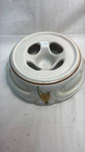 lot 255 image: California Originals Ceramic Soup Tureen Warming Base (Cal Orig 833 USA 1133-1714)