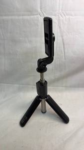 lot 286 image: Selfie Stick w Tripod