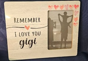 lot 112 image: Remember I Love You Gigi Picture Frame&nbsp