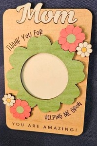 lot 113 image: Mom Thank You For Helping Me Grow Photo Frame&nbsp