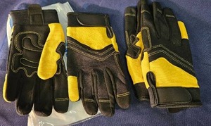 lot 128 image: Safety Work Gloves Medium&nbsp