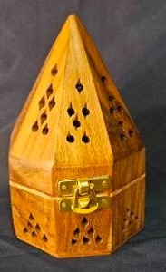 lot 154 image: Wood Incense Burner Tower&nbsp