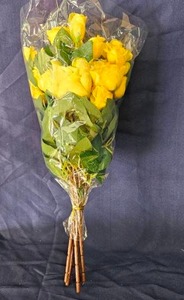 lot 177 image: Yellow Faux Rose Bouquet&nbsp
