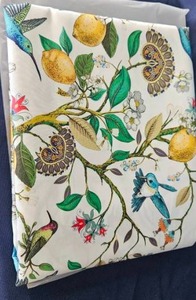 lot 209 image: Spring Table Cloth&nbsp