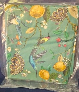 lot 213 image: Spring Table Cloth round