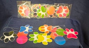 lot 231 image: Colorful Paw Print Garland 8 sets&nbsp