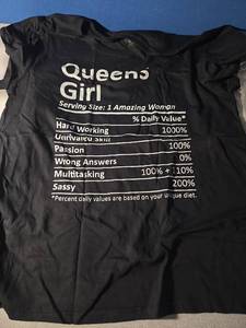 lot 915 image: Womens T Shirt Large - Retail $0