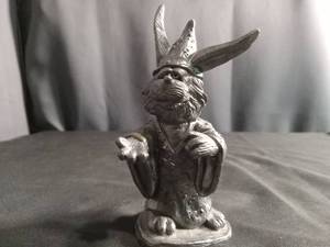 lot 6350 image: Micheal Ricker Pewter Wizard rabbit