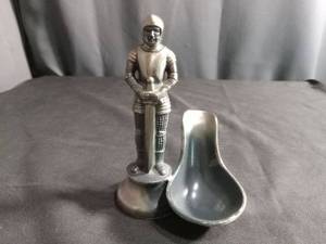 lot 6359 image: Knight Figure
