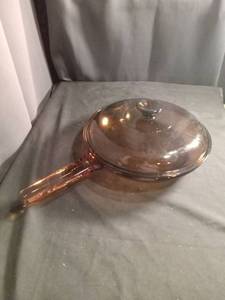 lot 6178 image: Visions Corning Amber Glass Skillet with Lid