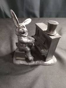 lot 6211 image: Micheal Ricker Pewter Rabbit Playing Piano Figurine
