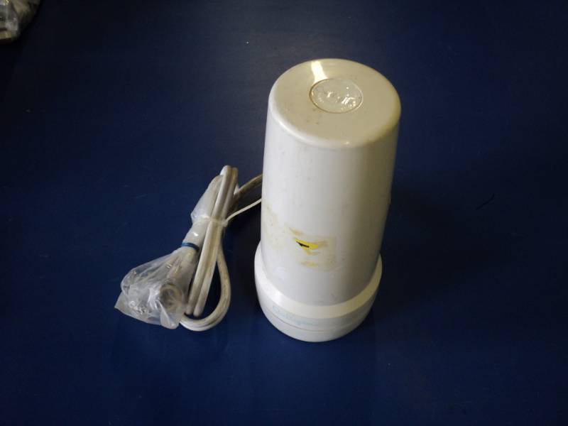 lot 3618 image: Culligan Counter top Water Filter Model CT-2, used, untested