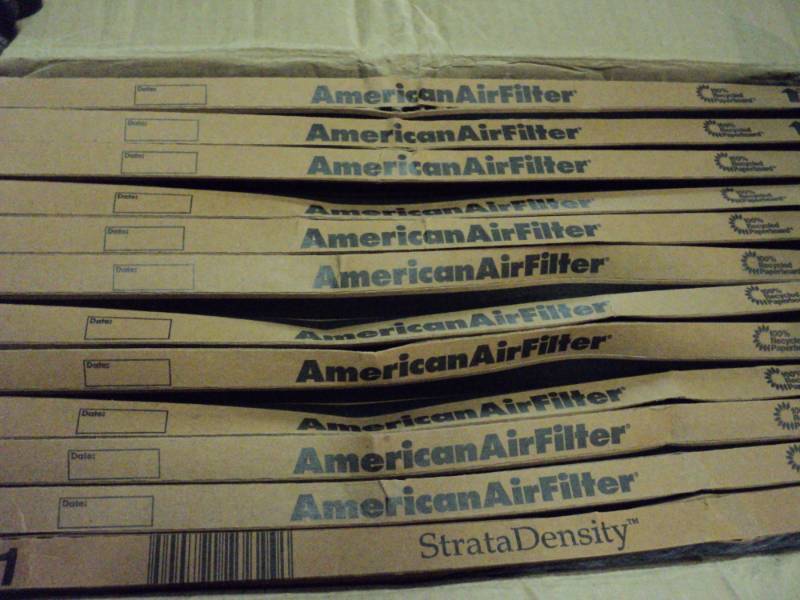 lot 4527 image: (1) box AAF Flanders Strata Filters 20 x 20 x 1, (12) CT. BOX