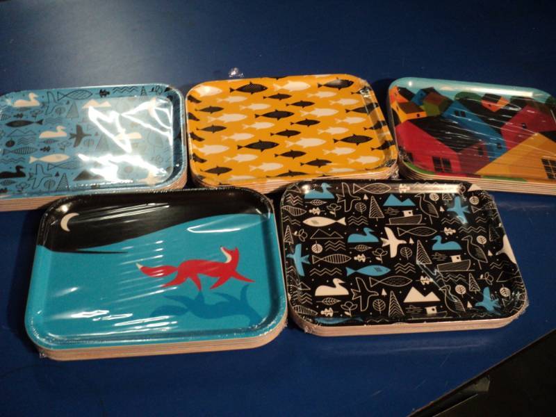 lot 4529 image: (5) packages Lyng plates, (6) plates per package, laminated birch veneer, 10-34 x 8, designs by Max Estes