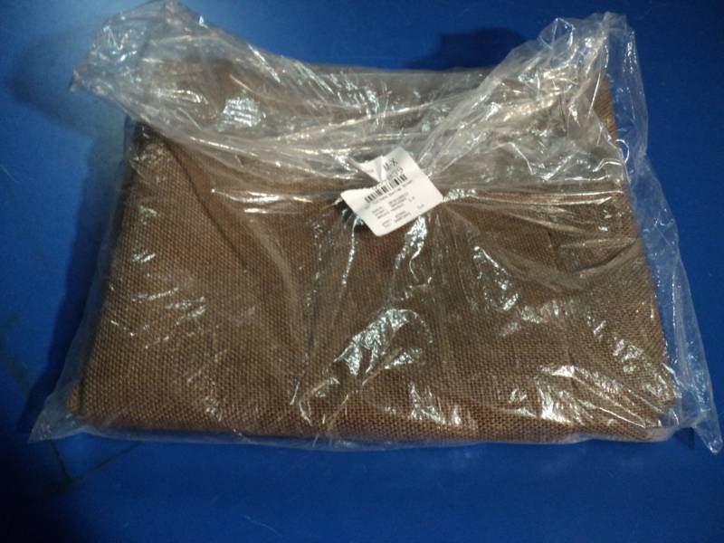 lot 4539 image: 60 Sultana Burlap (brown) UL-839
