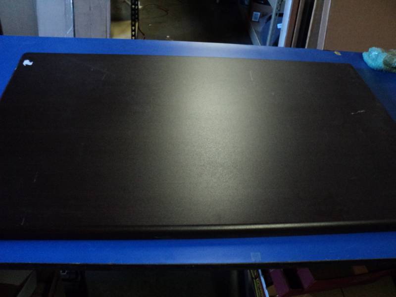 lot 4555 image: Composite wood Table top, 43 x 28, no legs or other hardware included