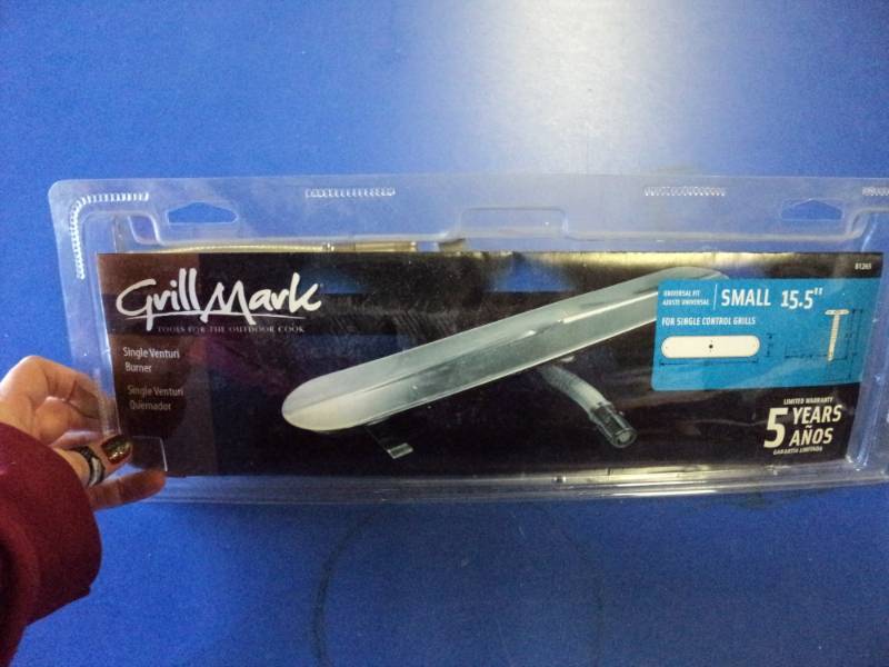 lot 4566 image: Grill Mark Single Venturi Burner small, 15.5 for single control grills
